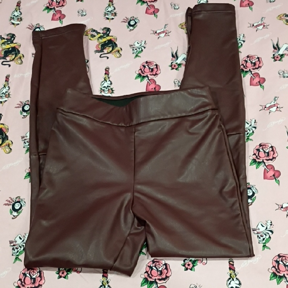 💜A New Day Burgundy Faux Leather Leggings